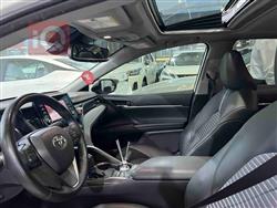 تۆیۆتا کامری